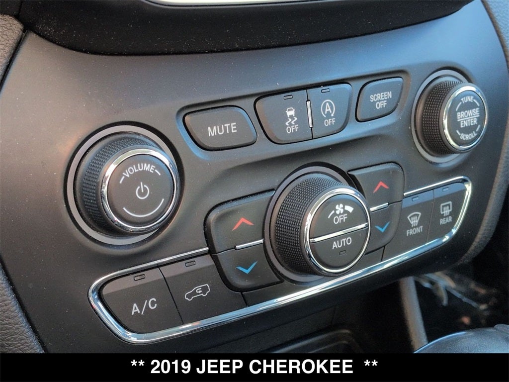 2019 Jeep Cherokee Trailhawk