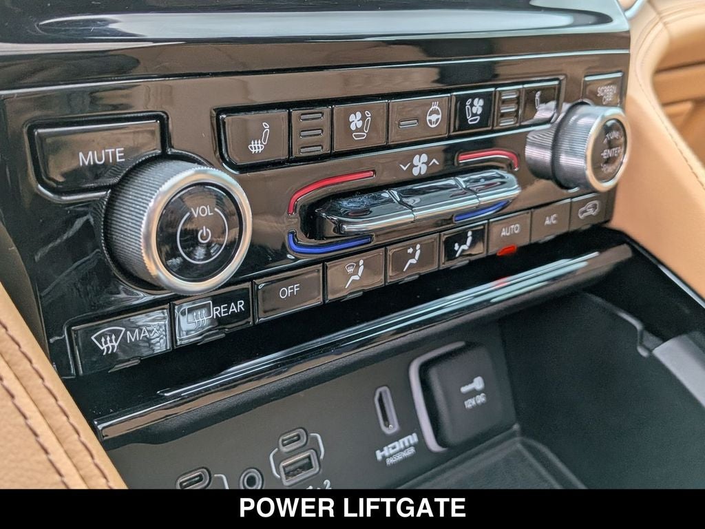 2023 Jeep Grand Cherokee Summit Reserve