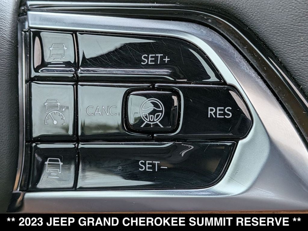 2023 Jeep Grand Cherokee Summit Reserve