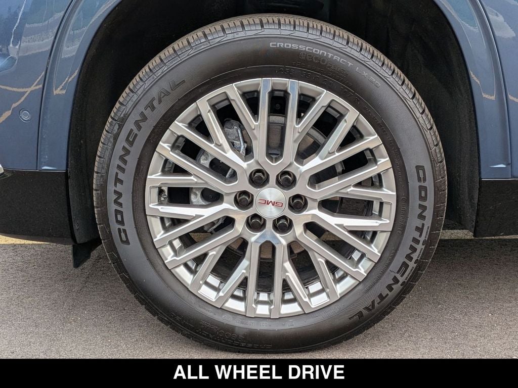 2025 GMC Acadia Denali