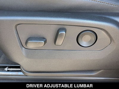 2024 Chevrolet Tahoe LT Middle Bucket Seats