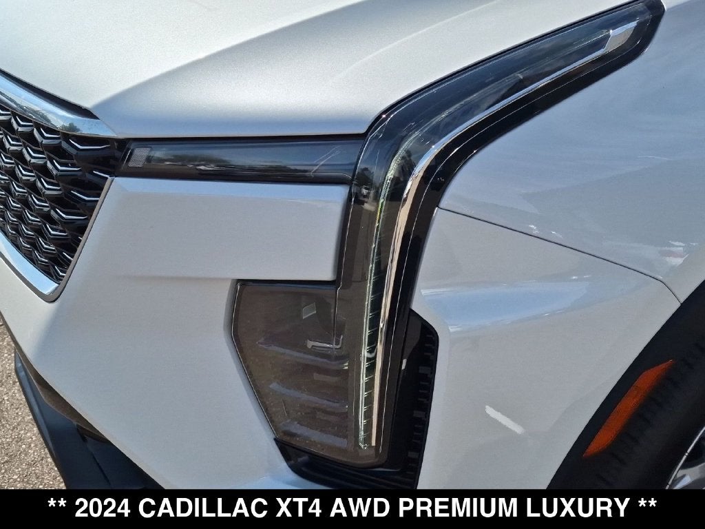 2024 Cadillac XT4 Premium Luxury