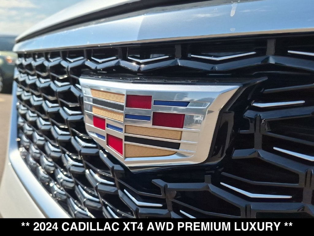 2024 Cadillac XT4 Premium Luxury
