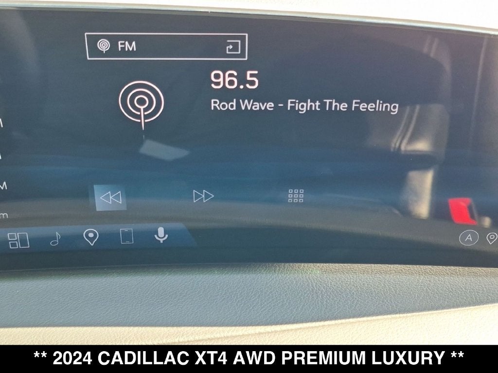 2024 Cadillac XT4 Premium Luxury