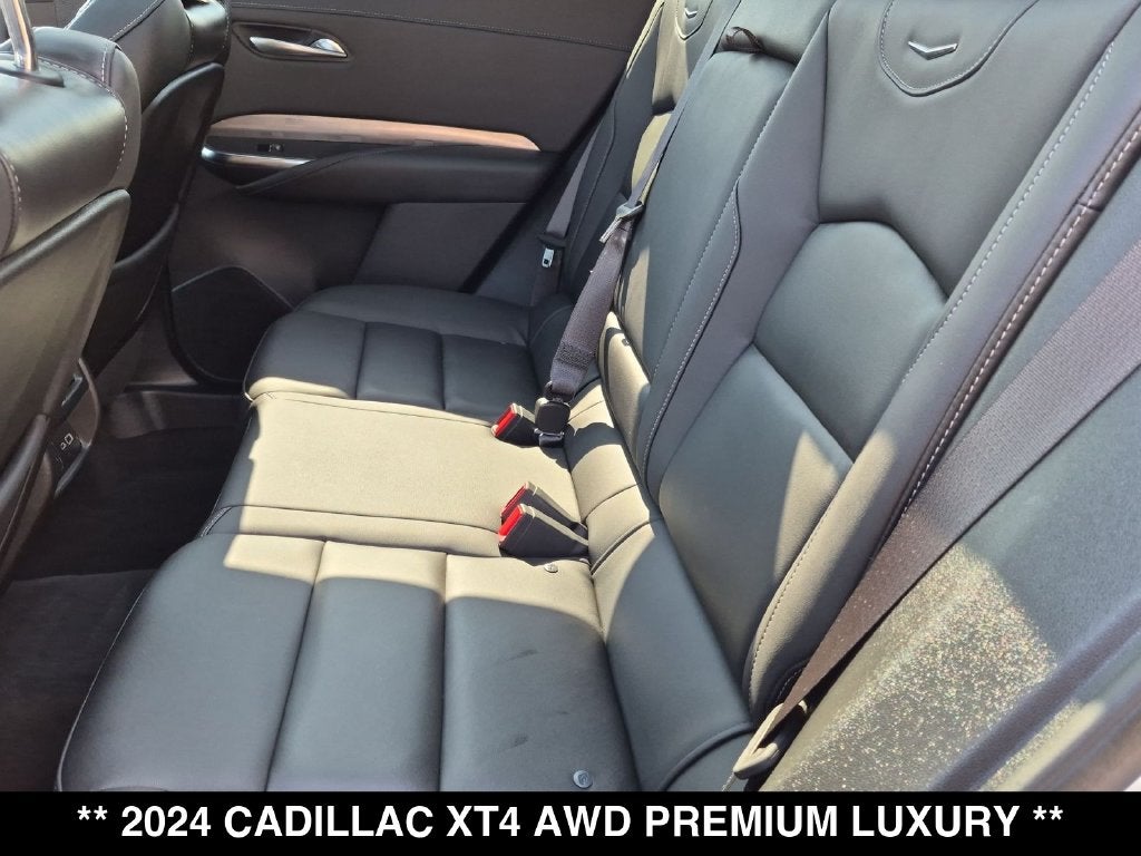 2024 Cadillac XT4 Premium Luxury