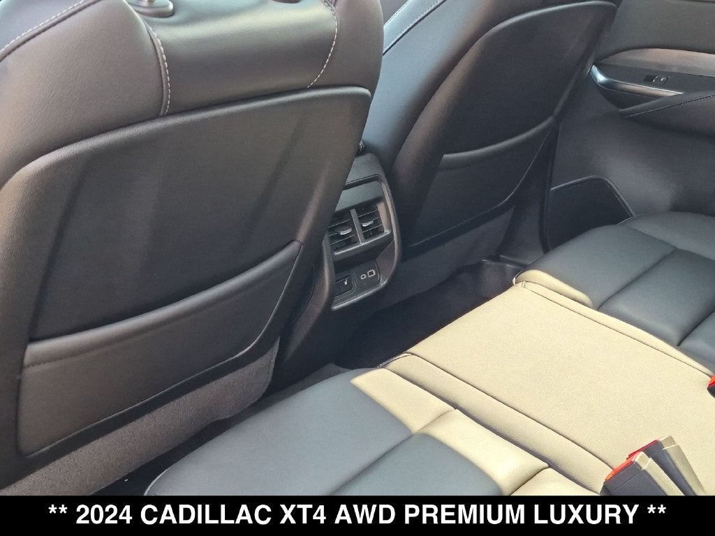 2024 Cadillac XT4 Premium Luxury