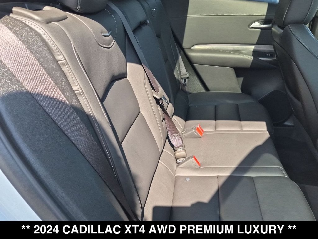 2024 Cadillac XT4 Premium Luxury