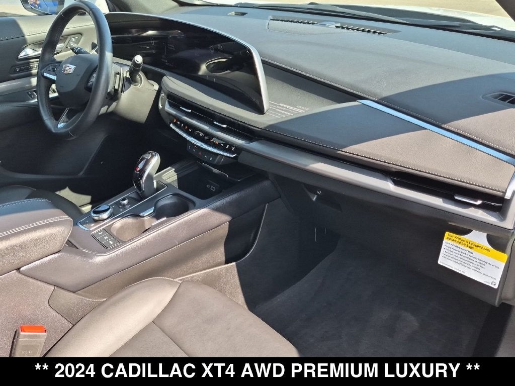 2024 Cadillac XT4 Premium Luxury