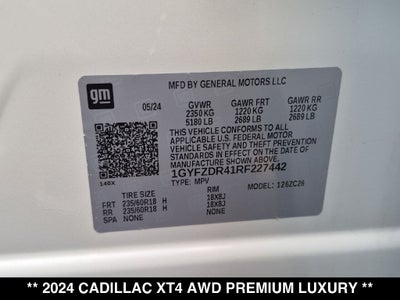 2024 Cadillac XT4 Premium Luxury