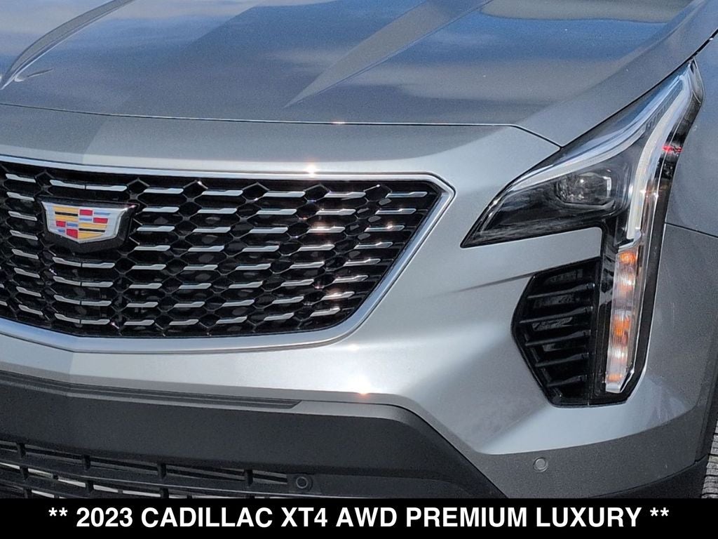 2023 Cadillac XT4 Premium Luxury