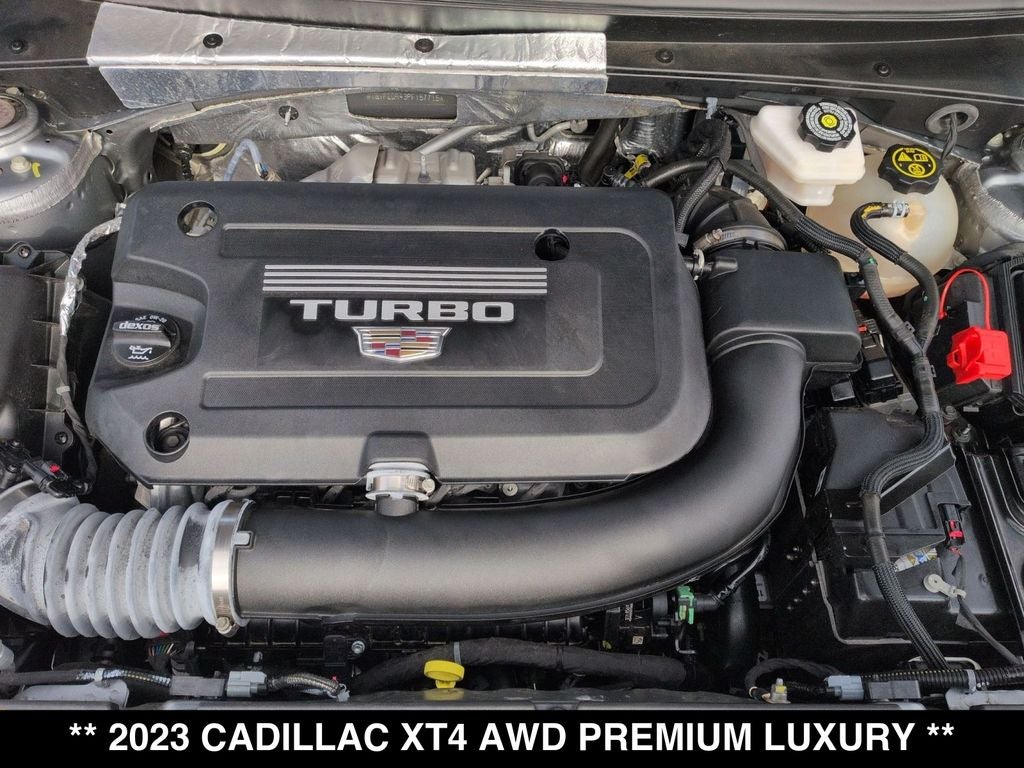 2023 Cadillac XT4 Premium Luxury