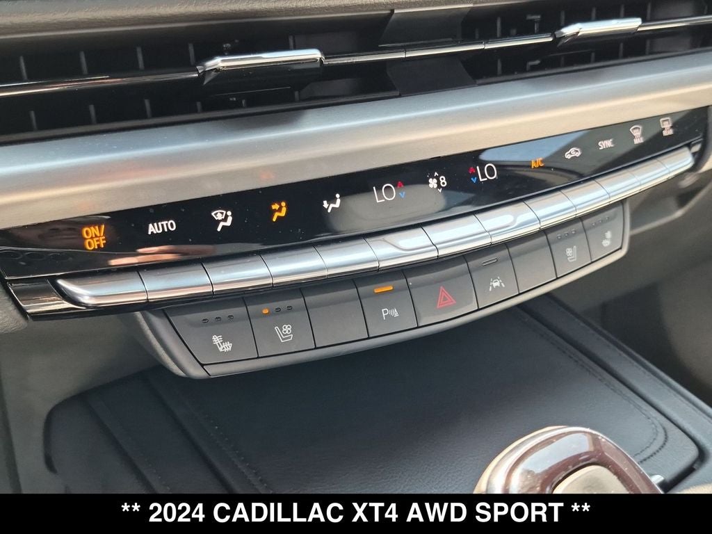 2024 Cadillac XT4 Sport