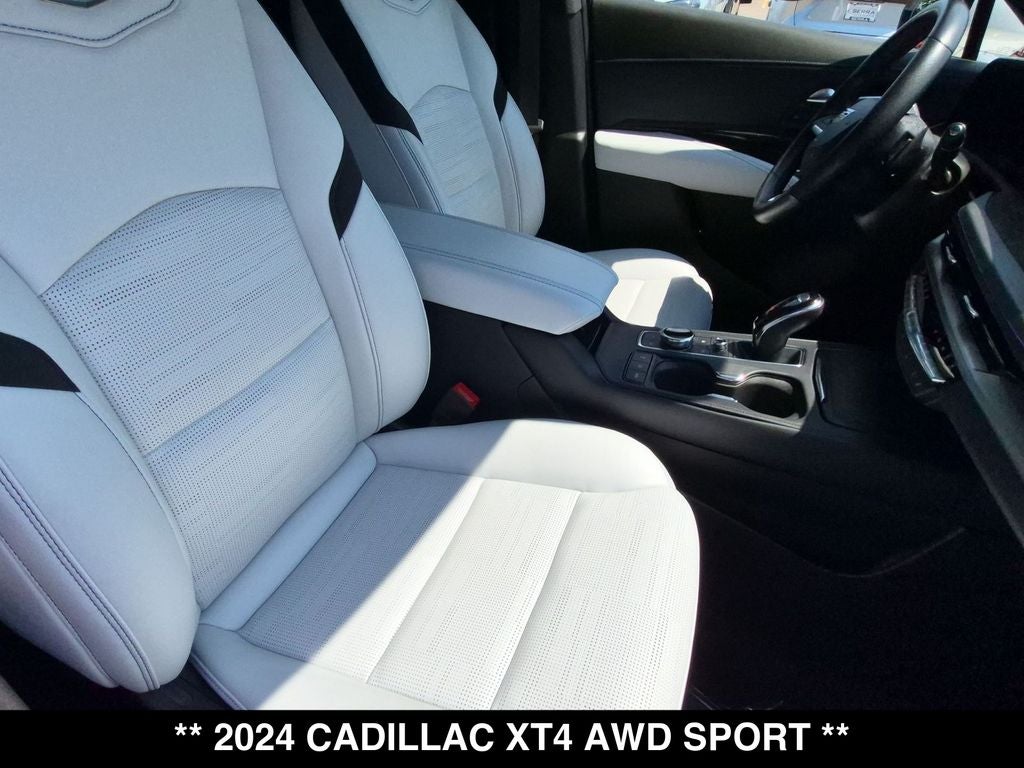 2024 Cadillac XT4 Sport