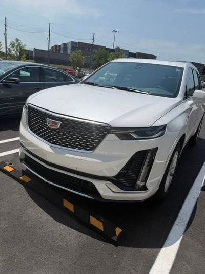 2025 Cadillac XT6 Luxury