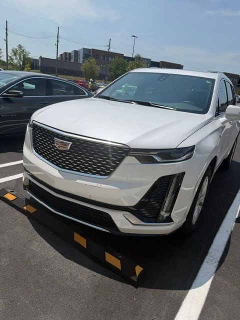 2025 Cadillac XT6 Luxury