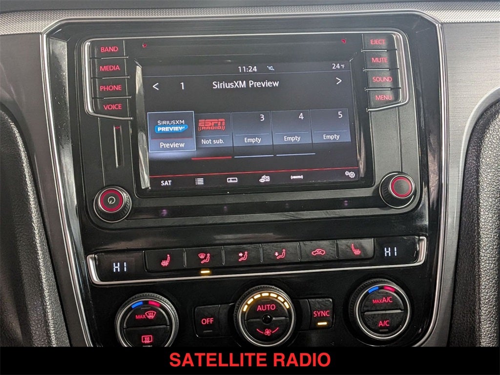 2017 Volkswagen Passat 1.8T R-Line