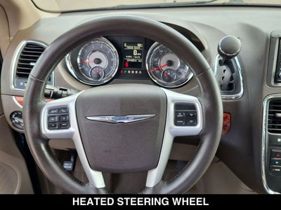2016 Chrysler Town & Country Touring-L