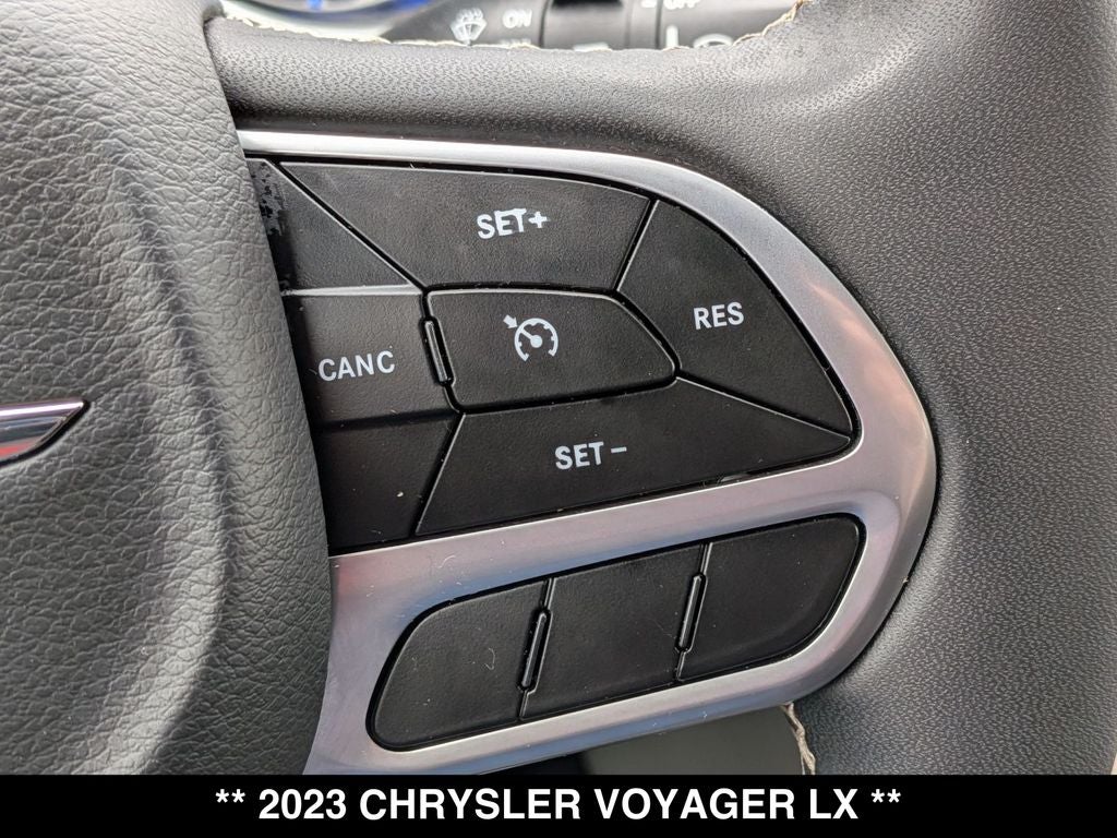 2023 Chrysler Voyager LX