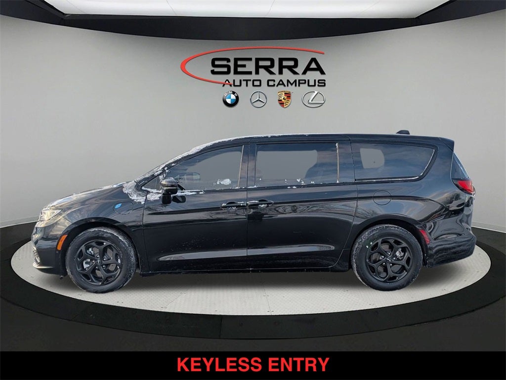 2022 Chrysler Pacifica Hybrid Limited