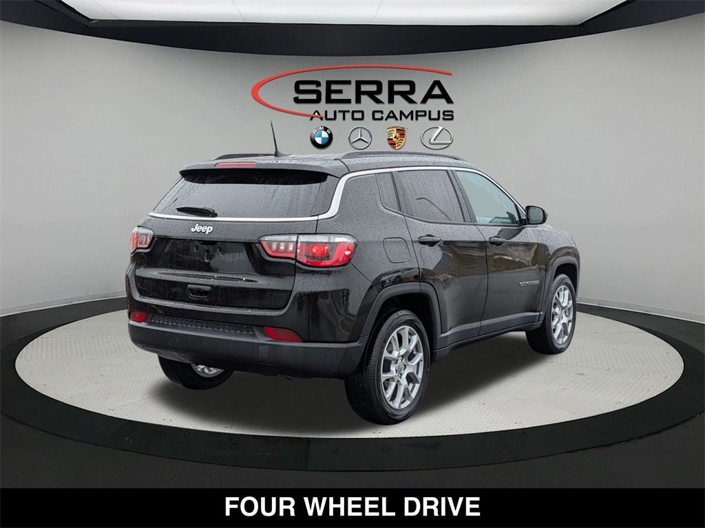 2022 Jeep Compass Latitude Lux