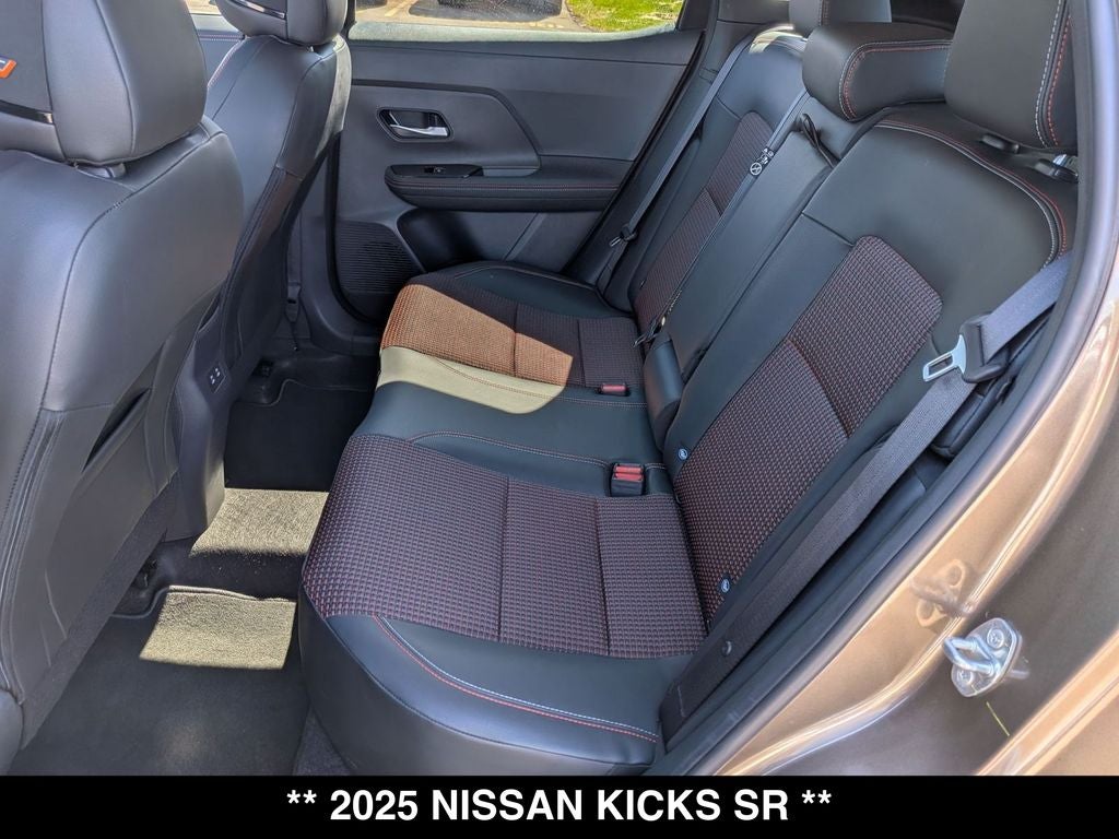 2025 Nissan Kicks SR