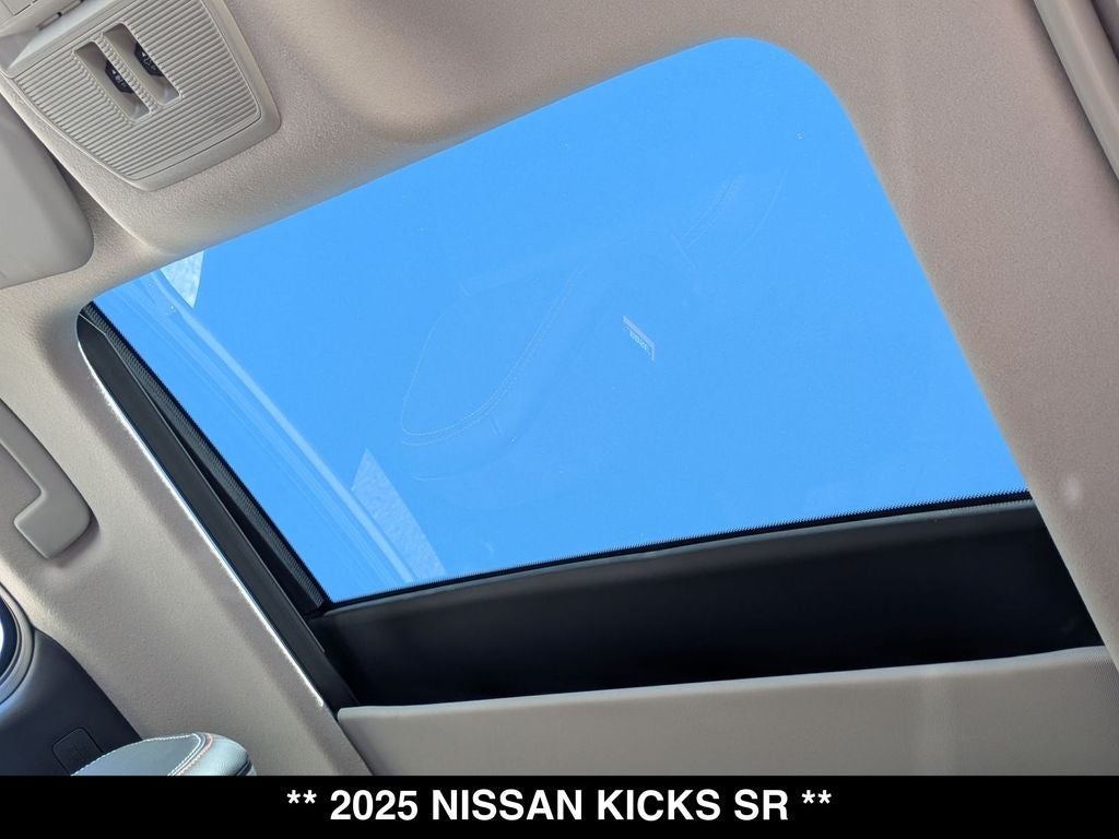 2025 Nissan Kicks SR
