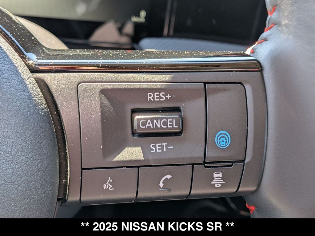 2025 Nissan Kicks SR
