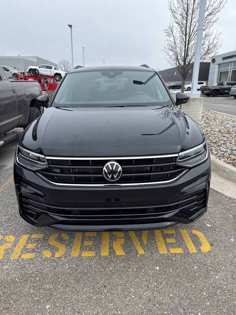 2023 Volkswagen Tiguan 2.0T SE R-Line Black
