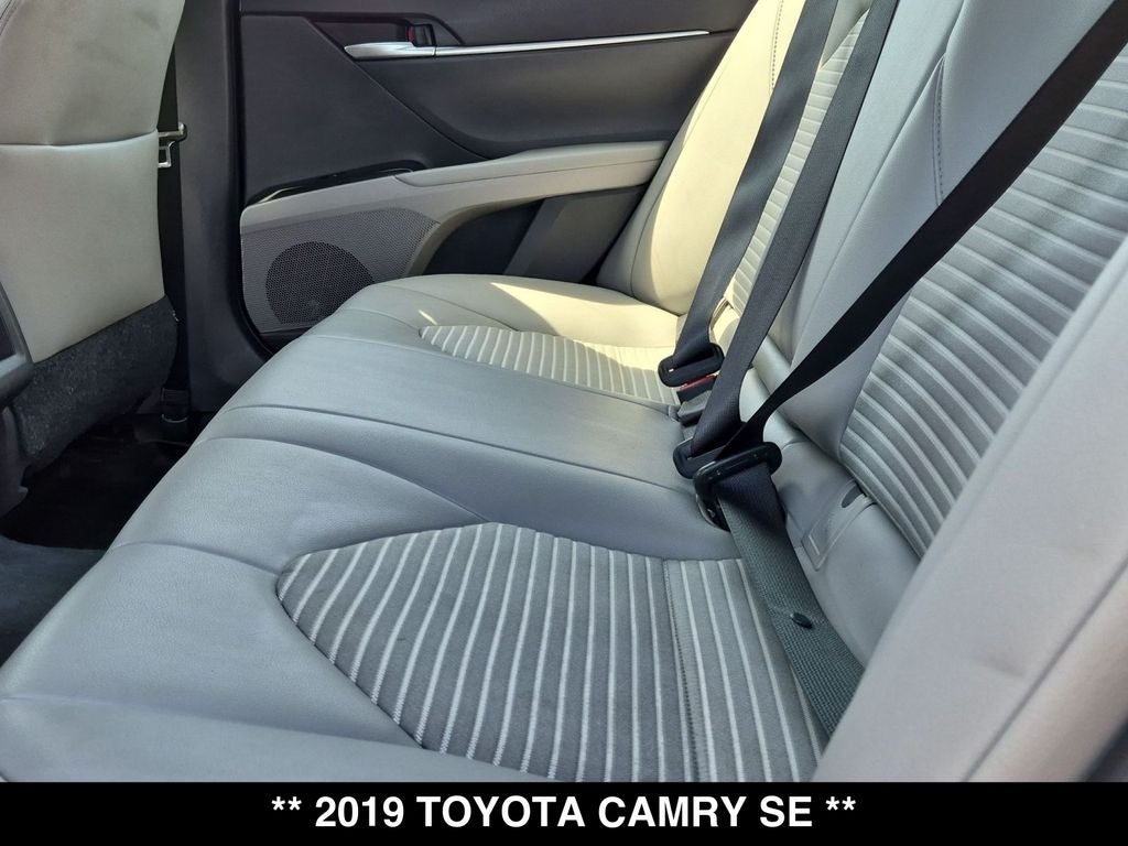 2019 Toyota Camry SE