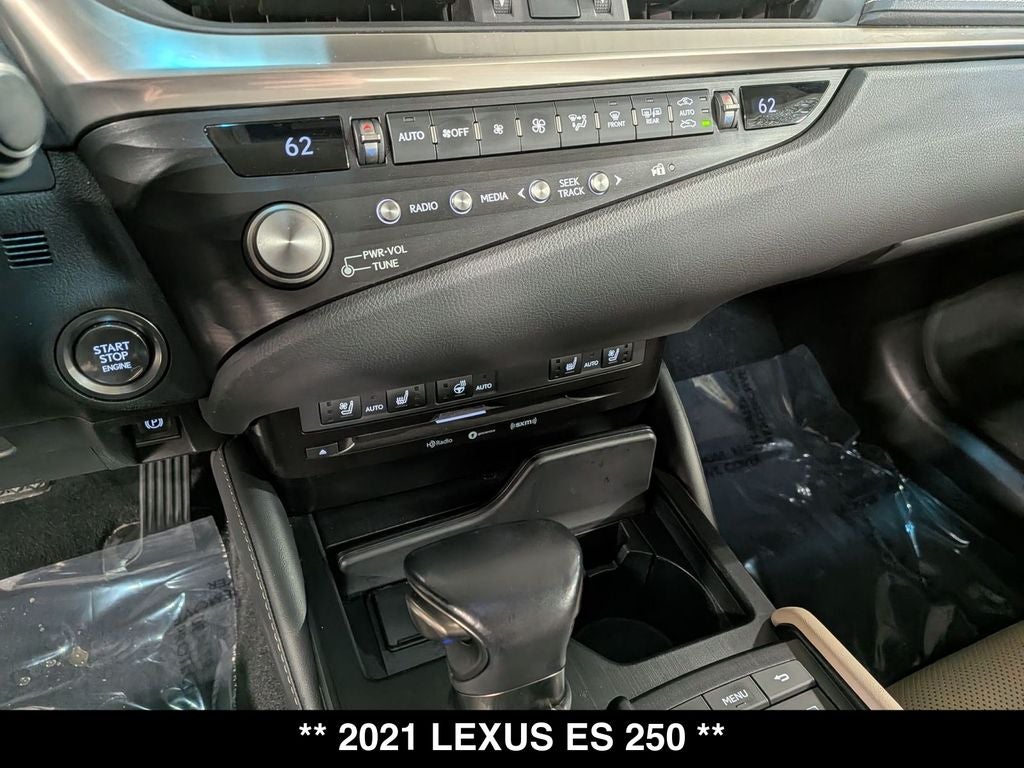 2021 Lexus ES 250
