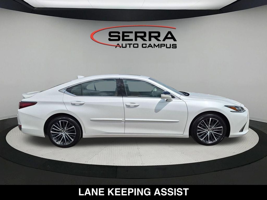 2022 Lexus ES 250