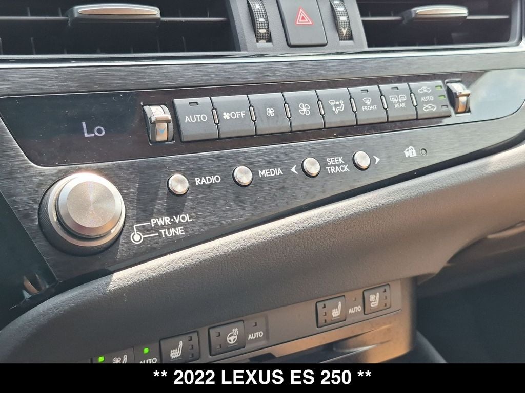 2022 Lexus ES 250