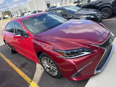 2020 Lexus ES 300h Luxury