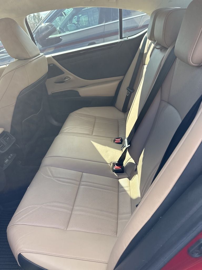 2020 Lexus ES 300h Luxury