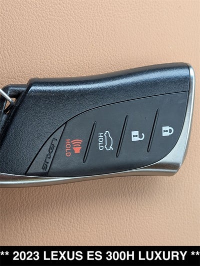 2023 Lexus ES 300h Luxury