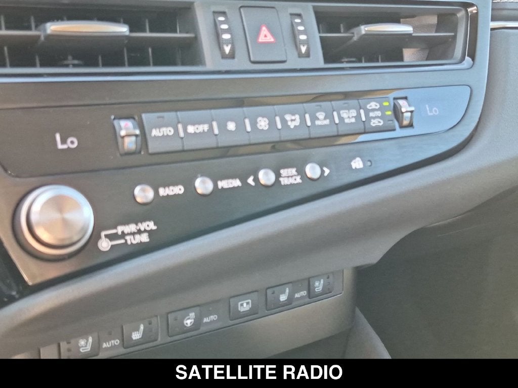 2025 Lexus ES ULTRA LUXURY