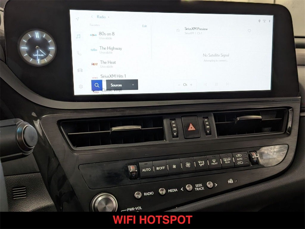 2025 Lexus ES F SPORT HANDLING