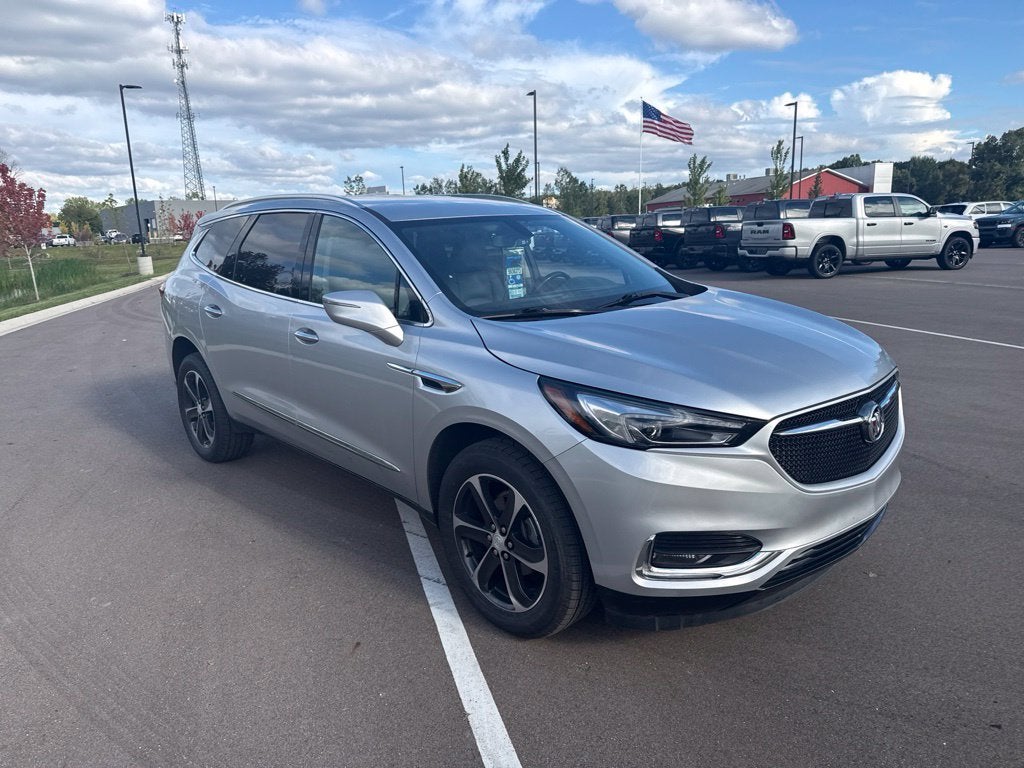 2020 Buick Enclave Essence