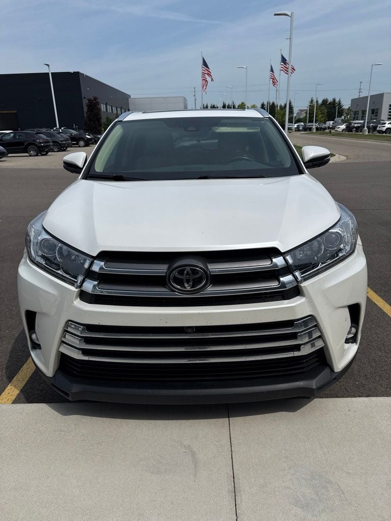 2019 Toyota Highlander Limited Platinum
