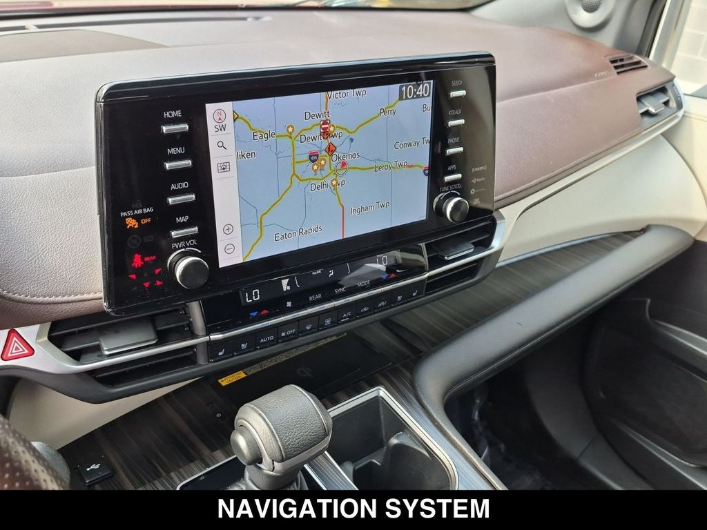 2022 Toyota Sienna Platinum 7 Passenger