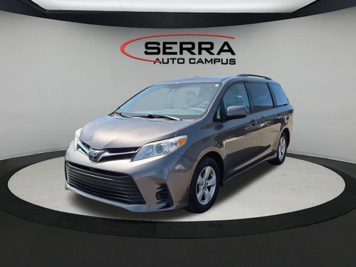 2018 Toyota Sienna LE 8 Passenger