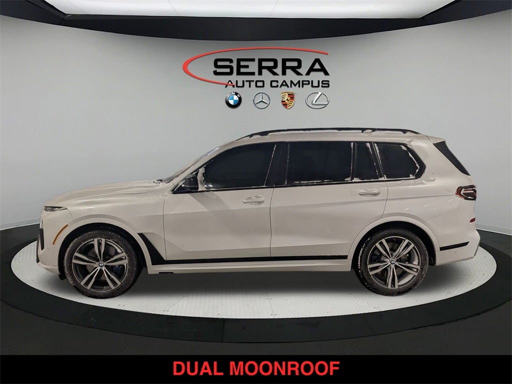 2023 BMW X7 M60i