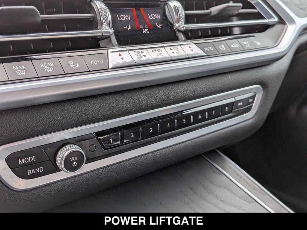 2022 BMW X7 M50i M-Sport