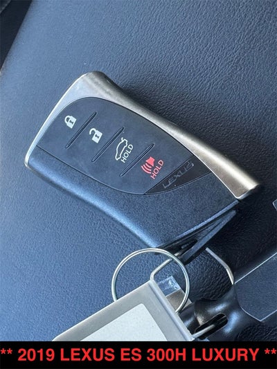2019 Lexus ES 300h Luxury