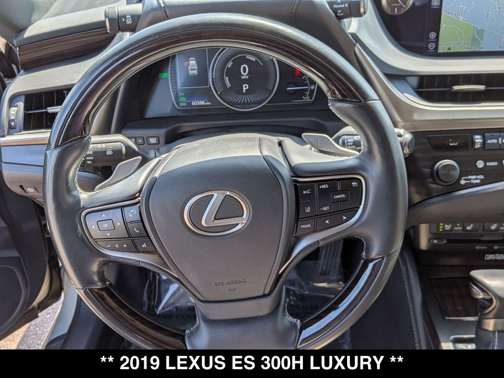 2019 Lexus ES 300h Luxury