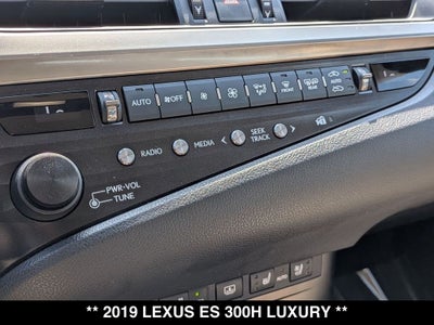2019 Lexus ES 300h Luxury