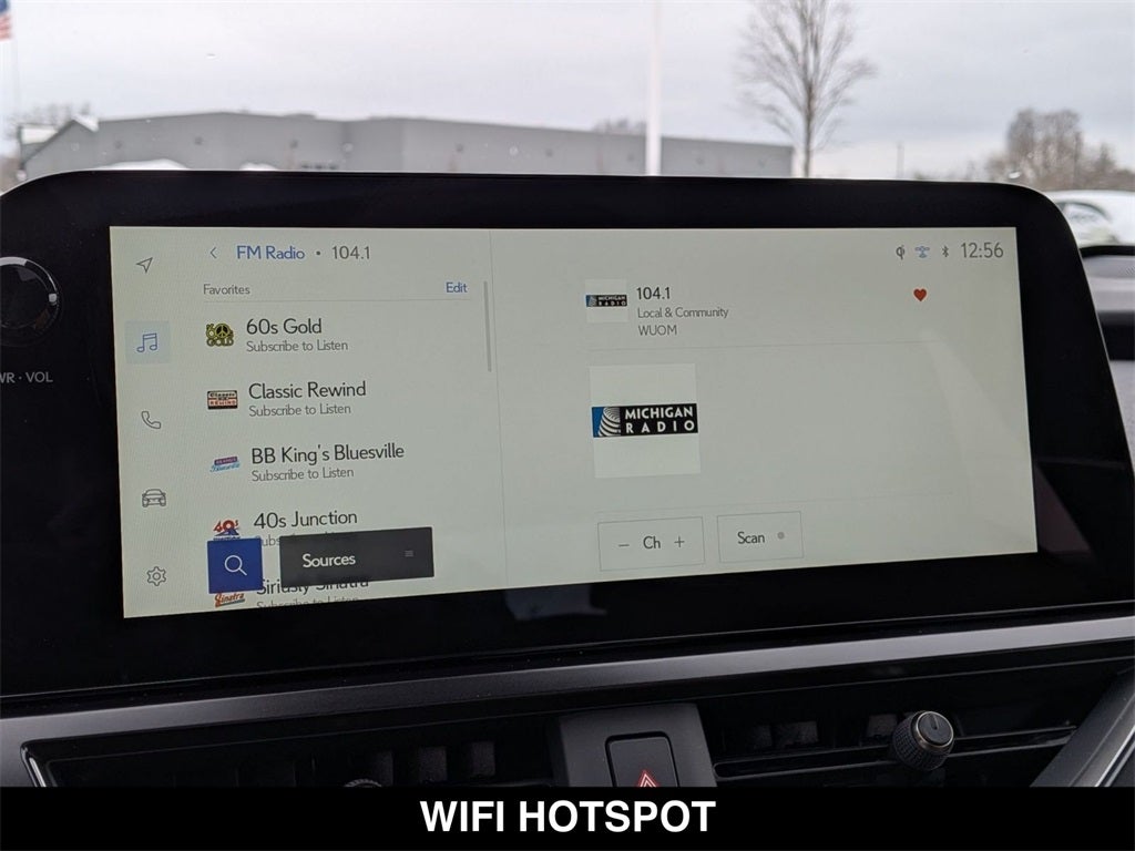 2025 Lexus UX 300h Premium