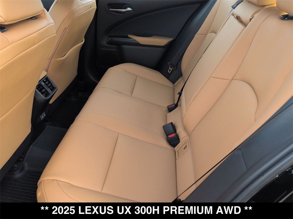 2025 Lexus UX PREMIUM AWD