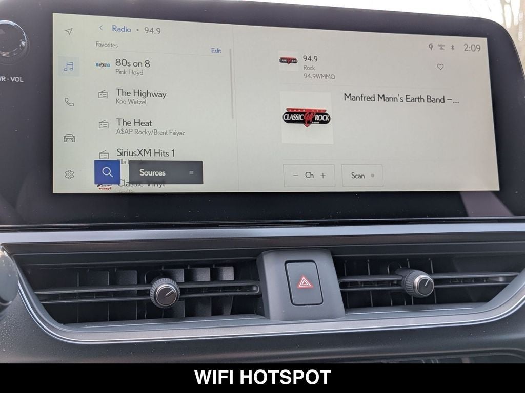 2026 Lexus UX PREMIUM AWD