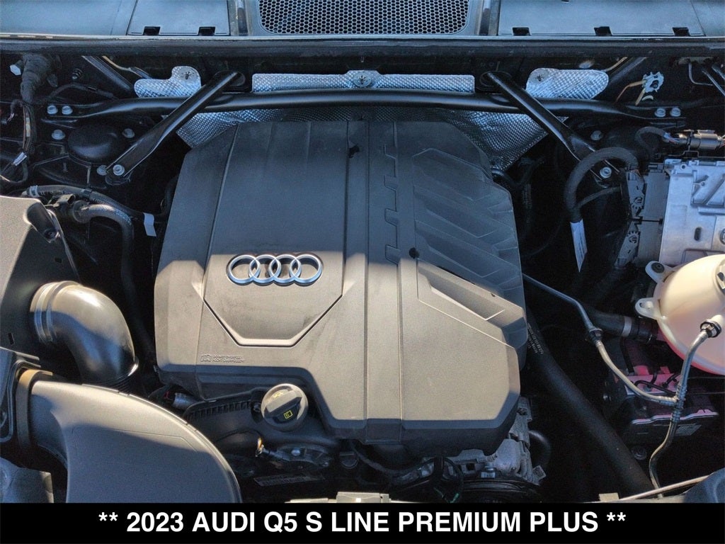 2023 Audi Q5 45 S line Premium quattro